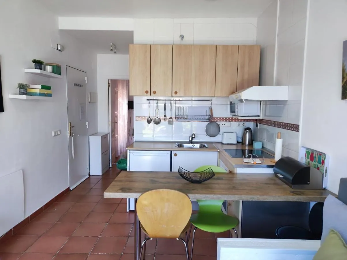 Bonito Apartamento En Alcaidesa Con Piscina Apartment