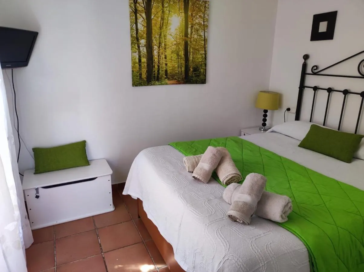 Bonito Apartamento En Alcaidesa Con Piscina Apartment