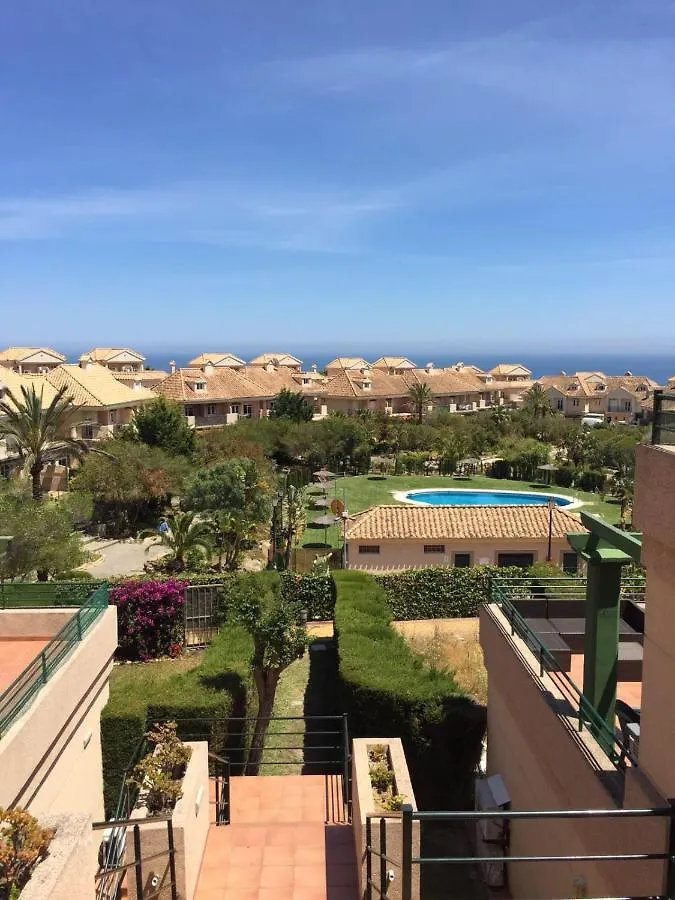 Bonito Apartamento En Alcaidesa Con Piscina Apartment Spain